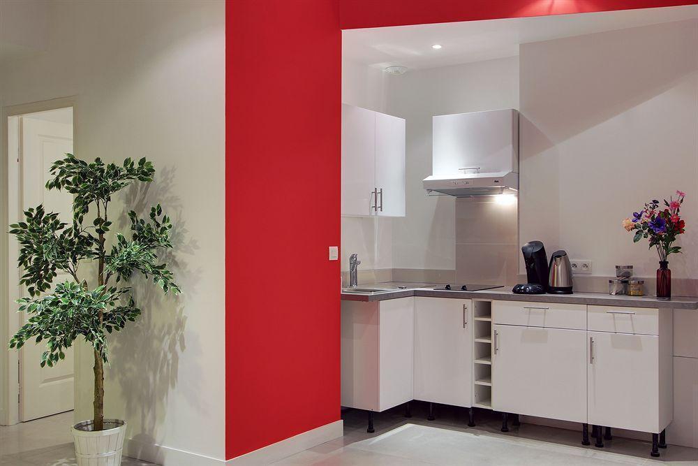 Short Stay Group Museum View Serviced Apartments Париж Екстериор снимка