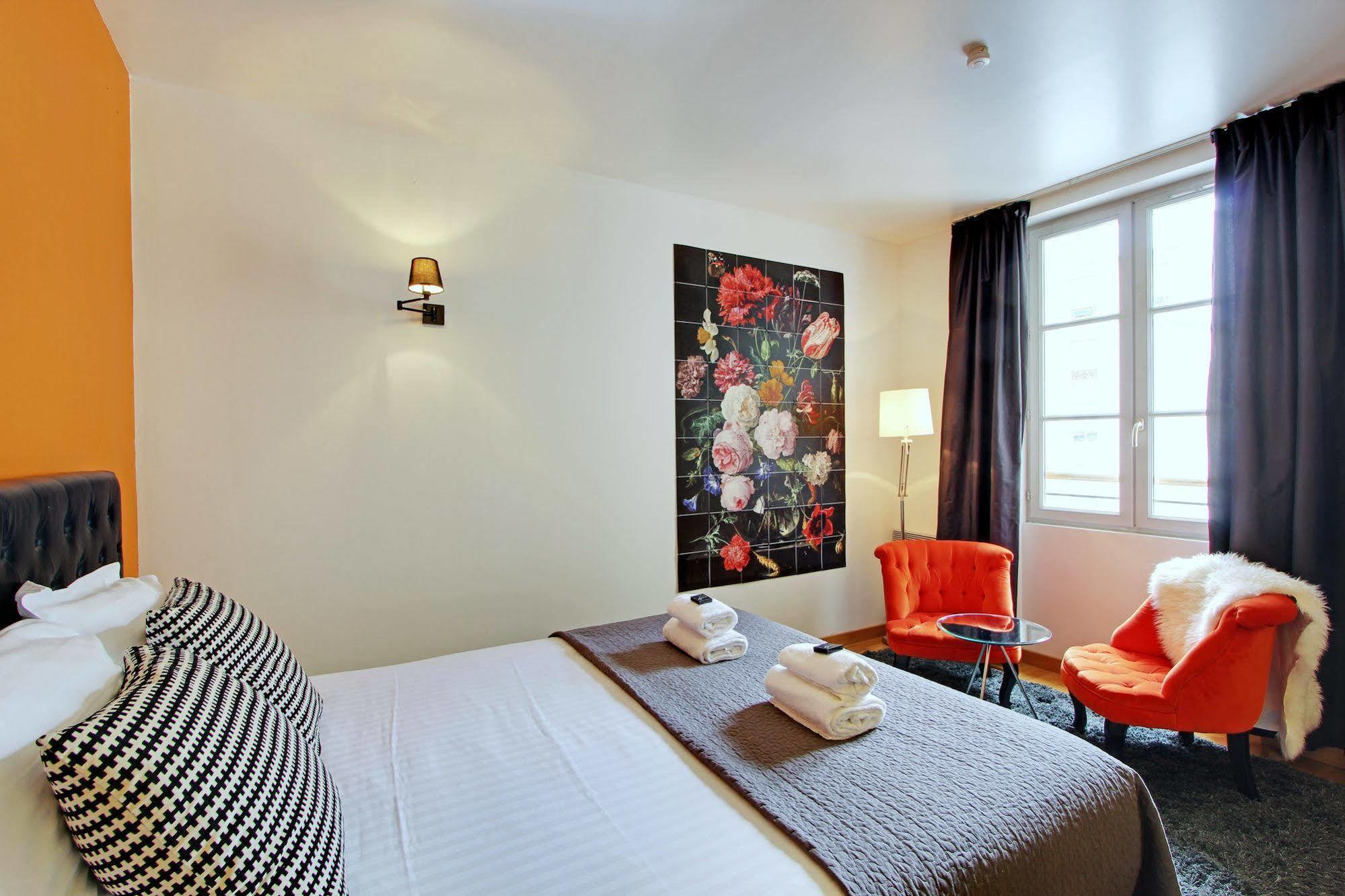 Short Stay Group Museum View Serviced Apartments Париж Екстериор снимка