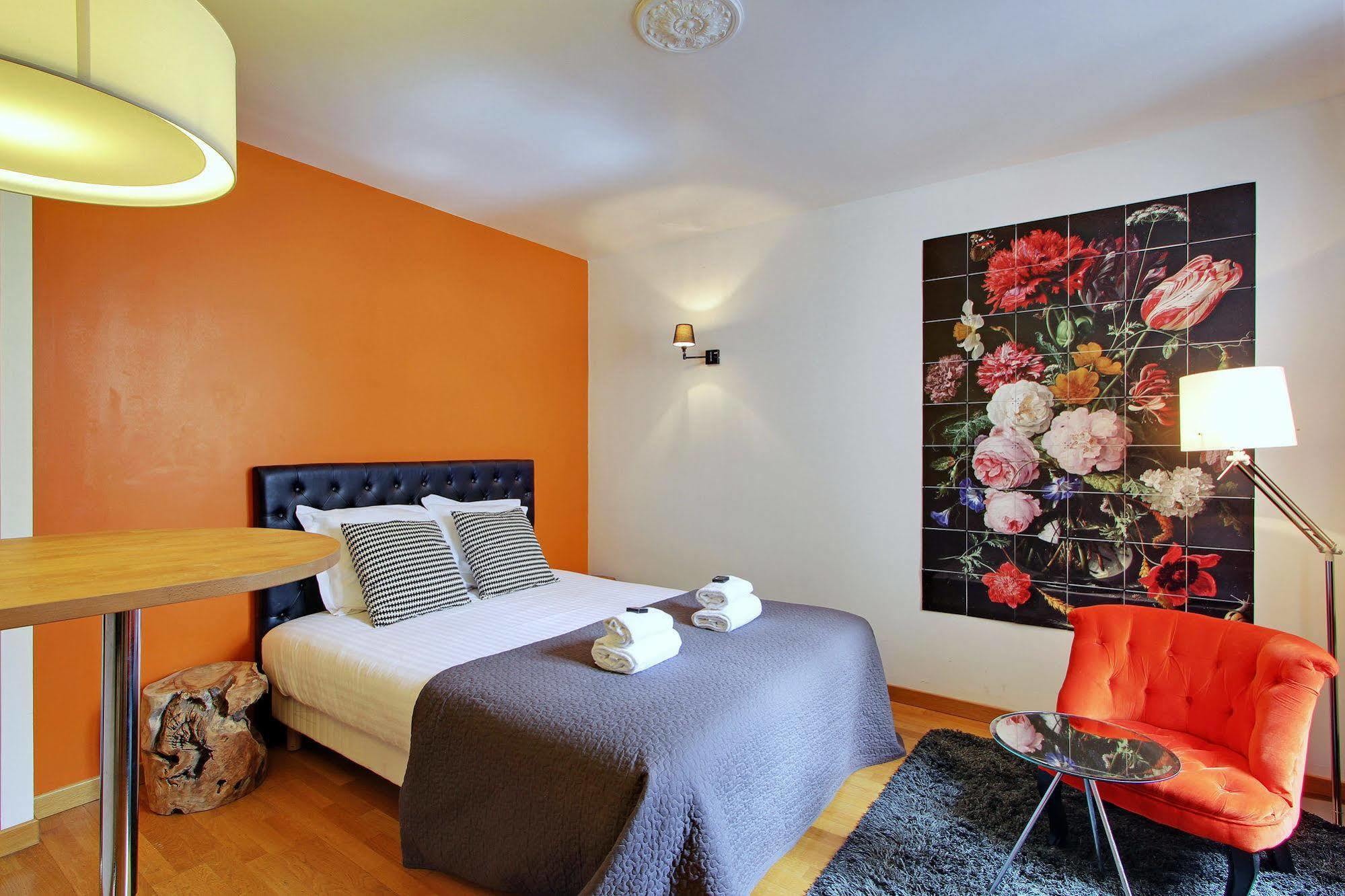 Short Stay Group Museum View Serviced Apartments Париж Екстериор снимка