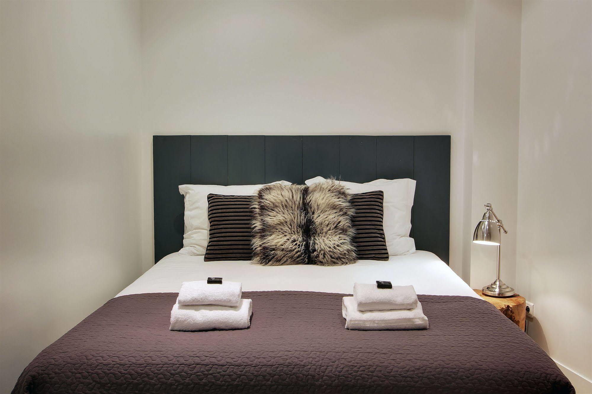 Short Stay Group Museum View Serviced Apartments Париж Екстериор снимка